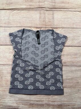 Urban Outfitters Gray Floral Seamless Regal‎ Cut Crop Top